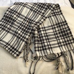 Banana Republic Scarf
